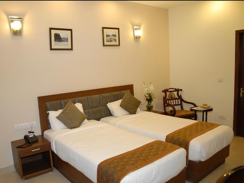 Red Maple Bed & Breakfast Νέο Δελχί Εξωτερικό φωτογραφία