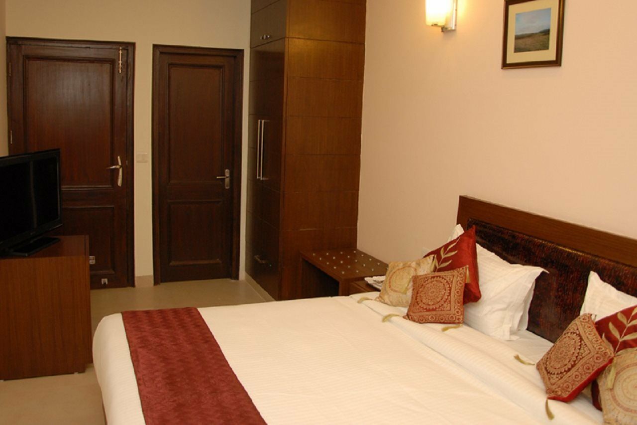 Red Maple Bed & Breakfast Νέο Δελχί Εξωτερικό φωτογραφία